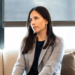 Claudia Cecilia Ghost Gear Speaker