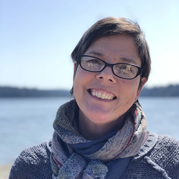 Joan Drinkwin Ghost Gear Speaker